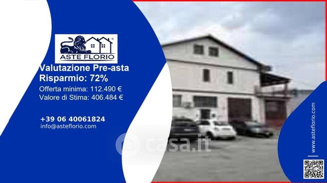 Capannone in commerciale in Via Enrico Fermi 53
