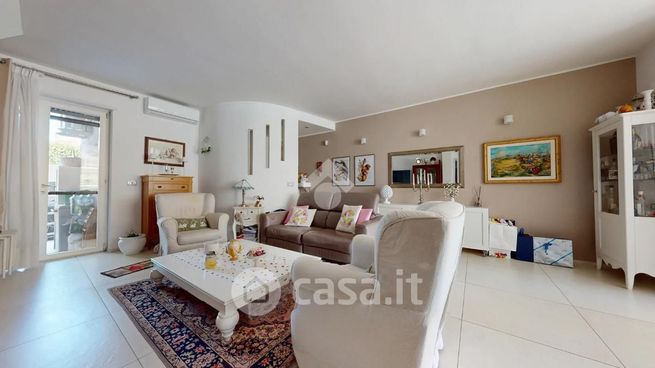 Villetta a schiera in residenziale in Viale Spagna