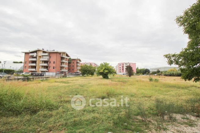 Terreno edificabile in residenziale in Via Garonna