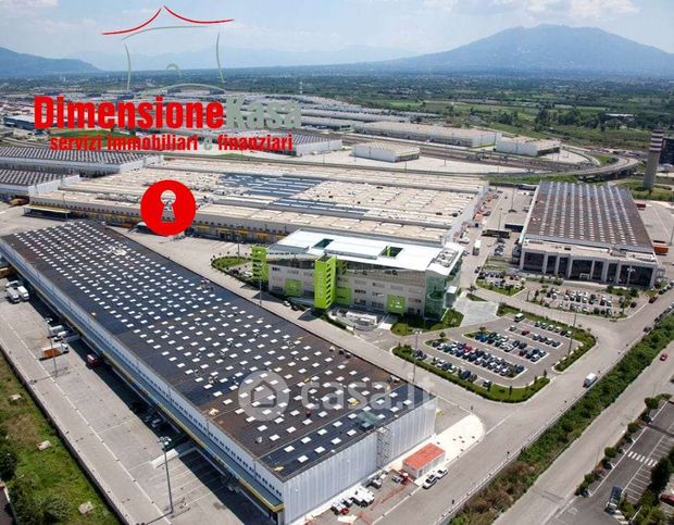 Capannone in commerciale in Via Boscofangone