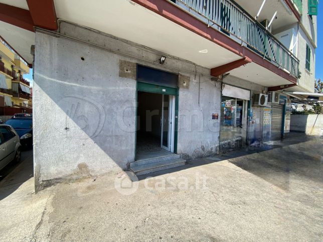 Negozio/locale commerciale in commerciale in 