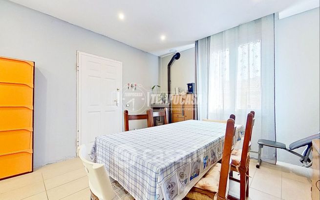 Casa indipendente in residenziale in Via Grazia Deledda 38
