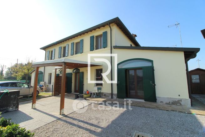 Appartamento in residenziale in Via Petrosa 551