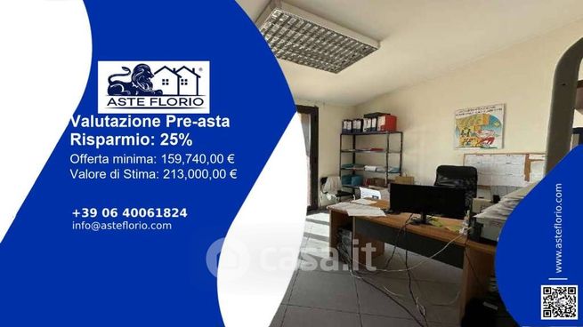 Ufficio in commerciale in Viale Cristoforo Colombo