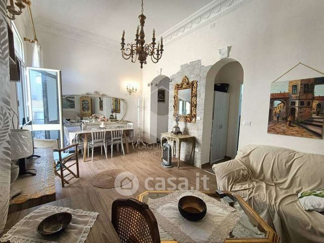 Casa indipendente in residenziale in Via XI Maggio
