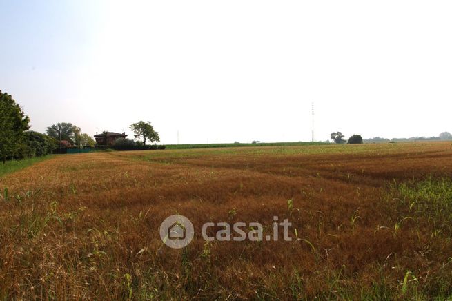 Terreno agricolo in commerciale in Via Rivella
