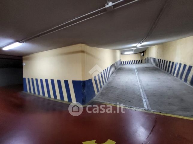 Garage/posto auto in residenziale in Via Consalvo