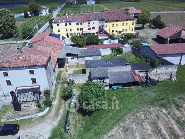 Terreno edificabile in residenziale in Via Gombion 7