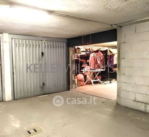 Box/posto auto in residenziale in Via Pasubio 65