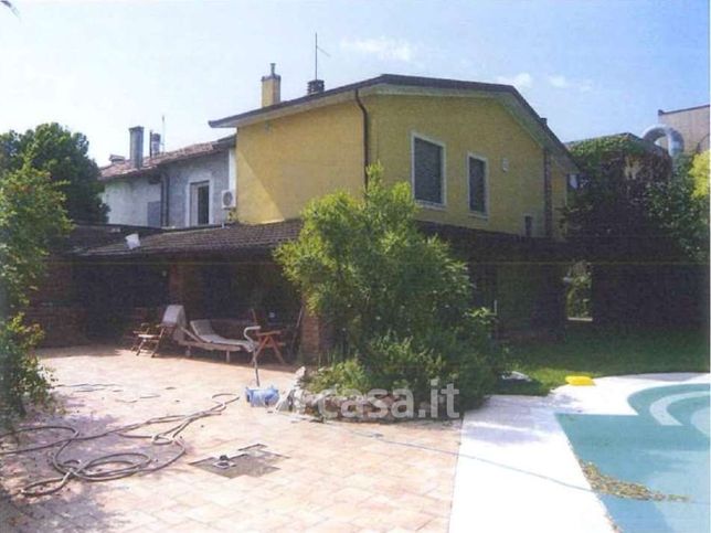 Appartamento in residenziale in Via Santa Cristina 2