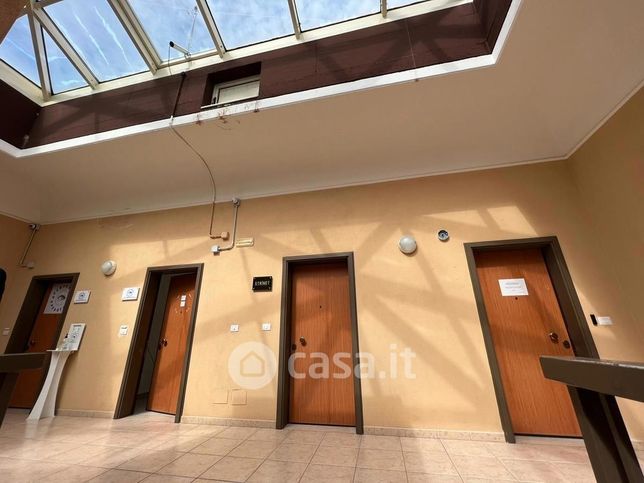 Ufficio in commerciale in Viale Checchia Rispoli 319