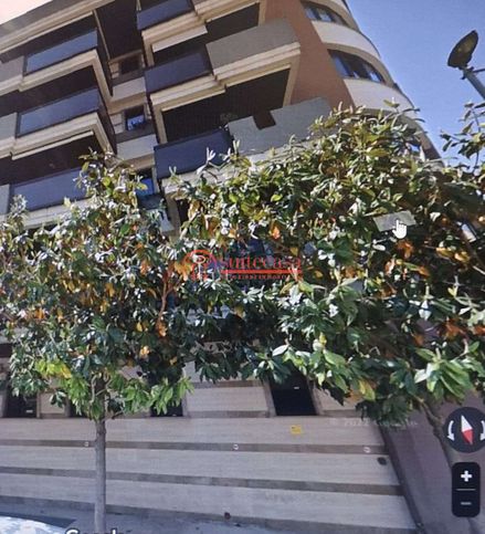 Ufficio in commerciale in Via Città di Milano