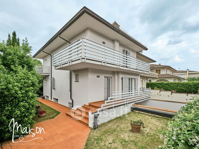 Villetta a schiera in residenziale in Via Thomas Jefferson