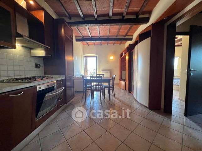 Appartamento in residenziale in Via della Costaglia