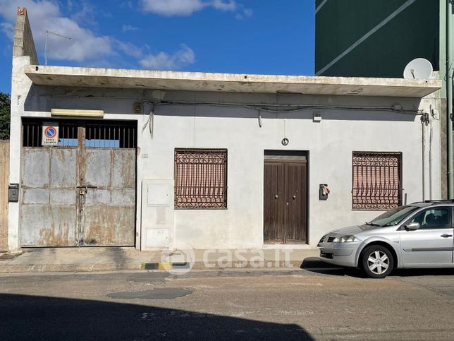 Casa indipendente in residenziale in 