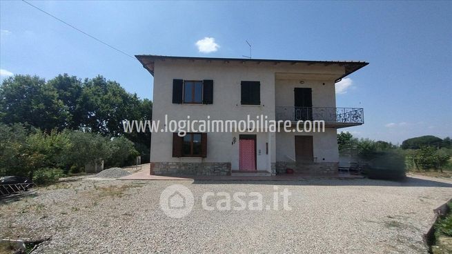 Casa indipendente in residenziale in SP31