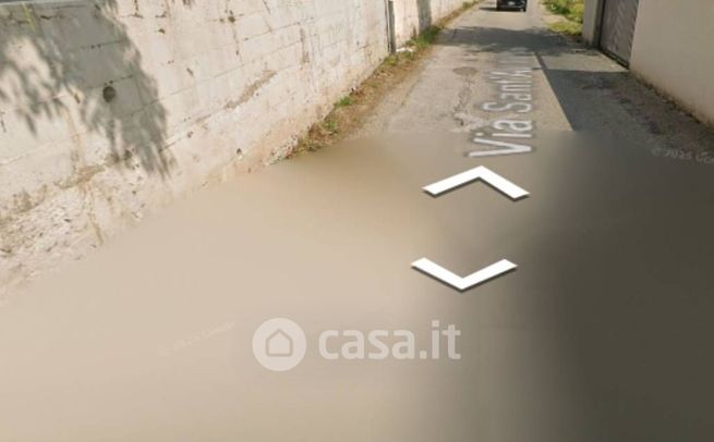 Terreno agricolo in commerciale in Via E. de Amicis