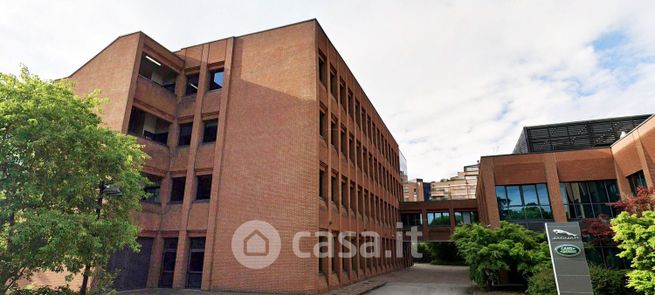 Ufficio in commerciale in 