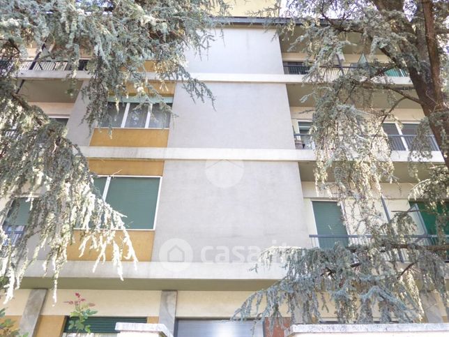 Appartamento in residenziale in Via G. Bovio 68