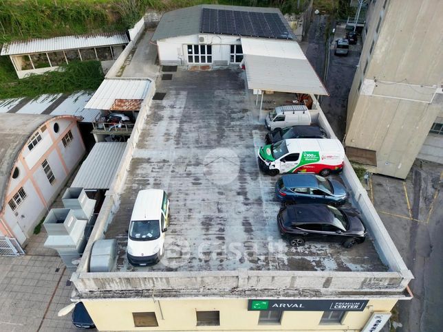 Capannone in commerciale in Via Borzoli 79