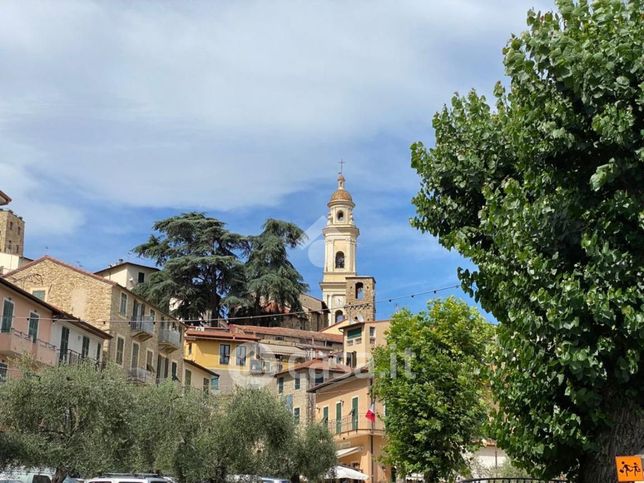 Terreno agricolo in commerciale in 