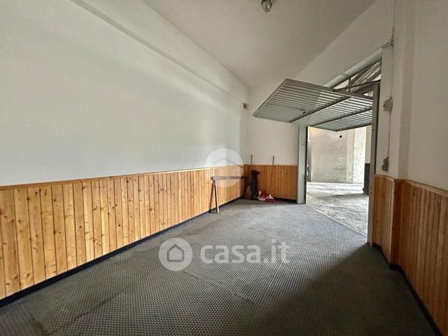 Box/posto auto in residenziale in Via Padova 7