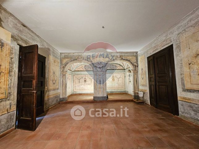 Casa indipendente in residenziale in Via le Piazze 48-37