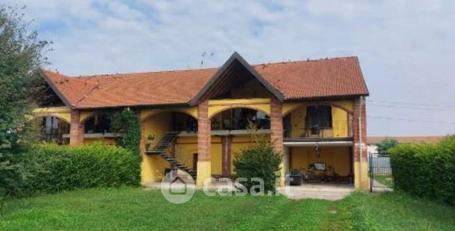 Rustico/casale in residenziale in Cascina Regina