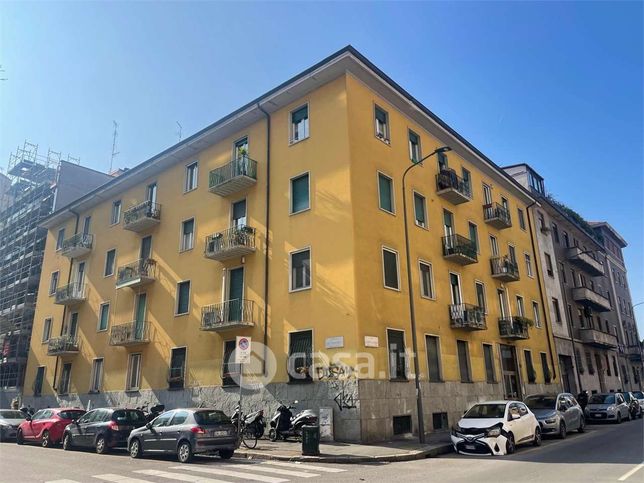 Appartamento in residenziale in Via Costanza 33