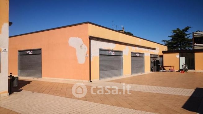Ufficio in commerciale in Via Alcide De Gasperi