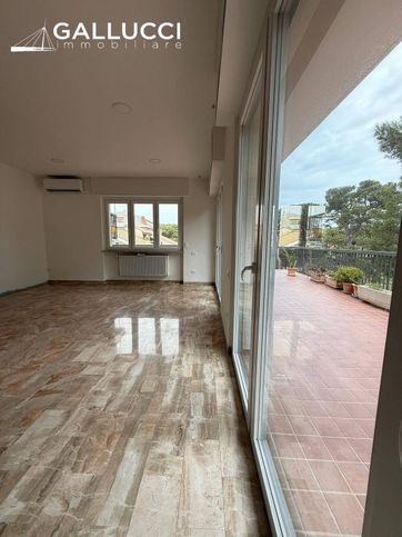 Attico/mansarda in residenziale in Viale Edoardo Scarfoglio 52
