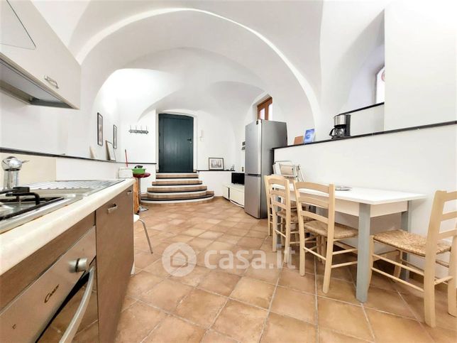 Appartamento in residenziale in Via A. Divizia 16