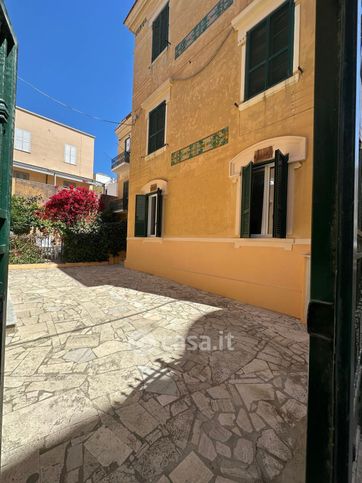 Appartamento in residenziale in Via Padre Lombardi 14