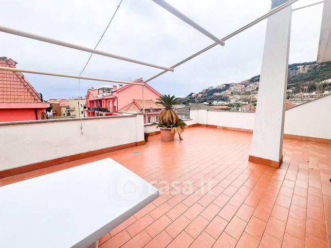 Appartamento in residenziale in Via Nazario Sauro