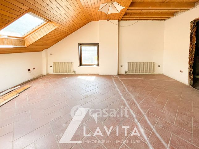 Appartamento in residenziale in Via Stazione 40