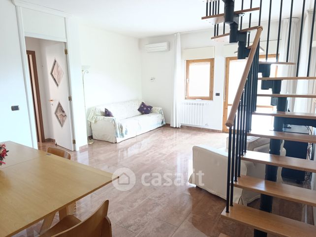 Appartamento in residenziale in Via della Pineta 22