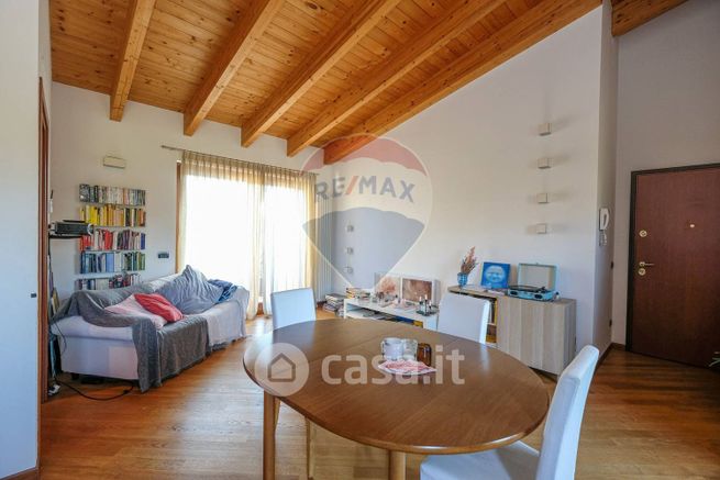 Attico/mansarda in residenziale in Via Aurelio Baggi 12