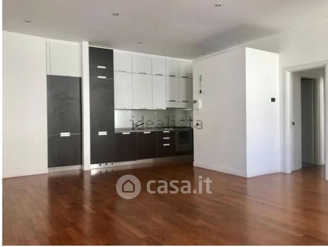 Appartamento in residenziale in Via Arco