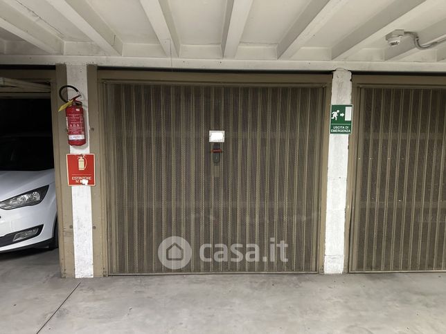 Garage/posto auto in residenziale in Via Giuseppe Mazzini