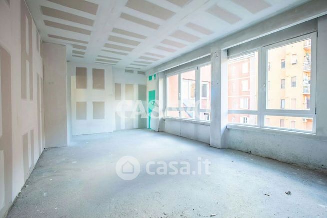 Appartamento in residenziale in Via Valbrona 4