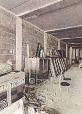 Capannone in commerciale in Via Le Mosse 22