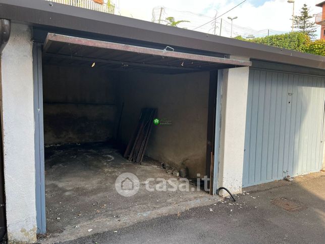 Garage/posto auto in residenziale in Via Etnea