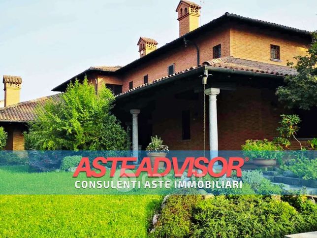 Villa in residenziale in Via Italia 117