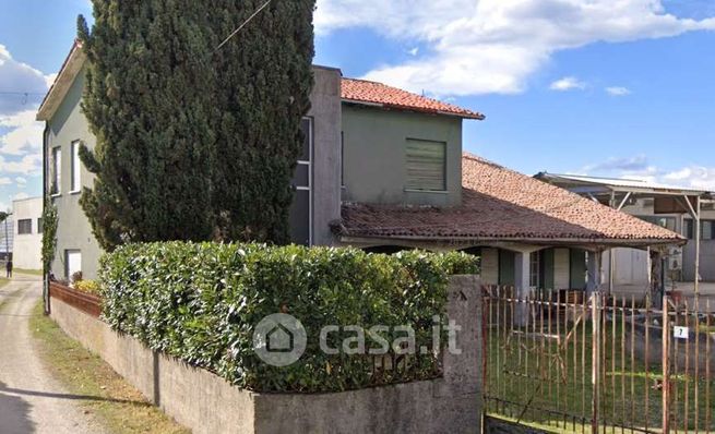 Casa indipendente in residenziale in Vicolo Monte Asolone 9