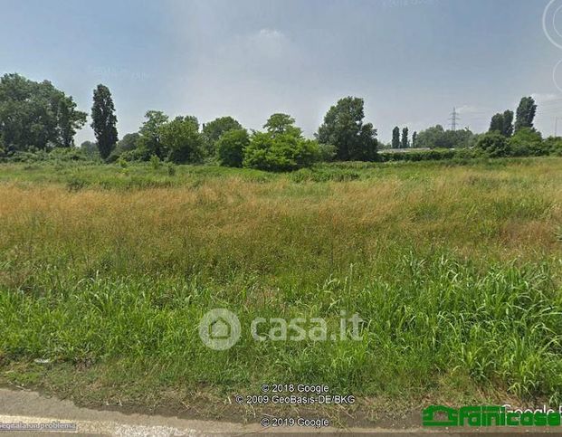Terreno agricolo in commerciale in