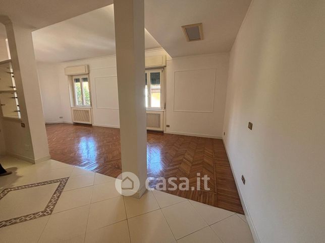 Appartamento in residenziale in Via Eleonora Duse