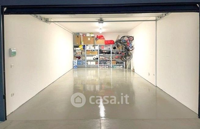 Garage/posto auto in residenziale in 