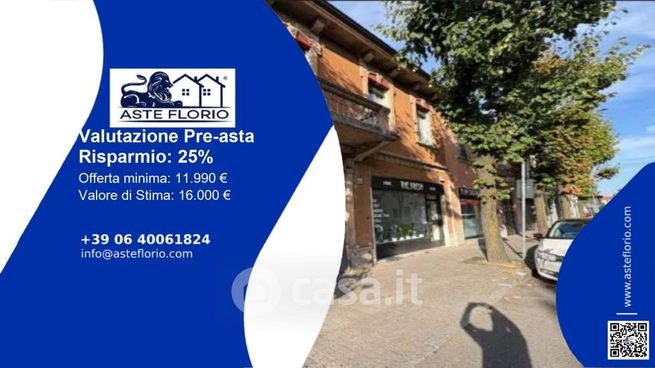 Box/posto auto in residenziale in Via Italia 20