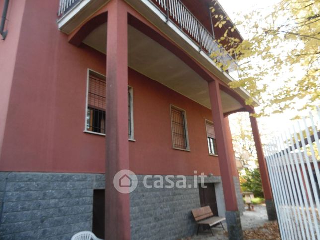 Villa in residenziale in 