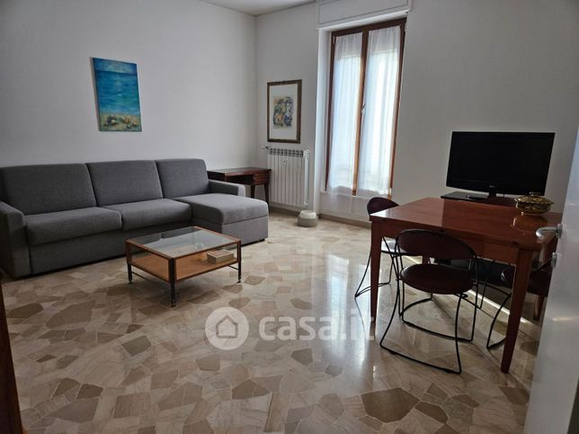 Appartamento in residenziale in Viale Massenzio Masia